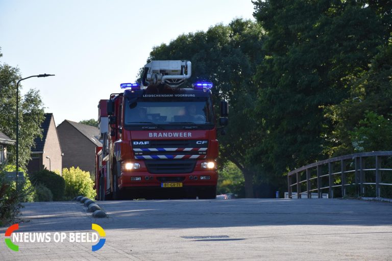 Brandweer blust brand bij jeugdzorginstelling Bouwlustweg Leidschendam
