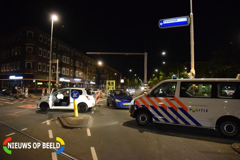 Forse schade bij ongeval Wolphaertsbocht Rotterdam