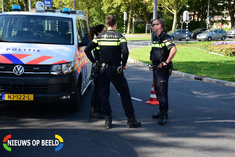 Bestuurster gewond na botsing met auto IJsselmondse Randweg – S104 Rotterdam