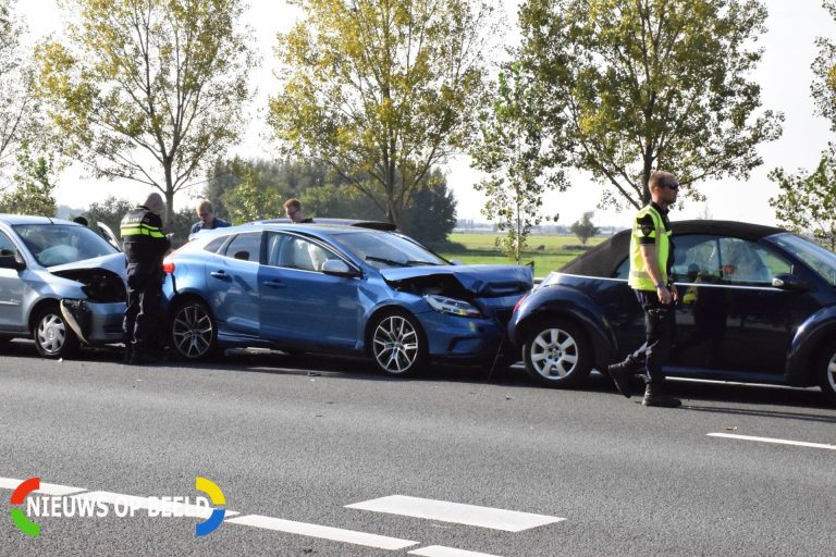 Gewonde en file na kettingbotsing met 6 voertuigen Rijksweg A20 Moordrecht