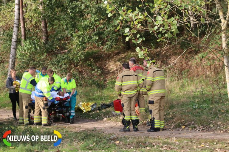 Mountainbiker valt in zandgat in het bos en raakt gewond Hessenweg Lunteren
