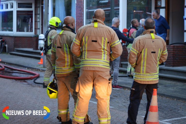 Forse zolderbrand geblust West-Sidelinge Rotterdam