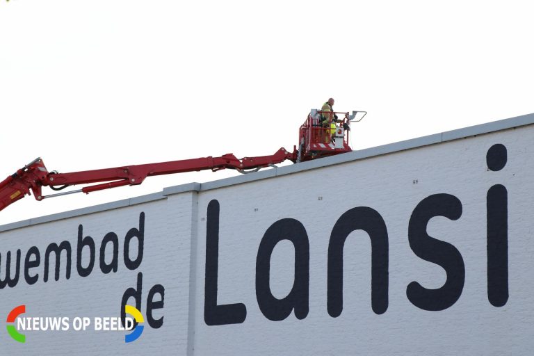 Brand in zwembad de Lansing Van Ostadelaan Krimpen aan den IJssel (Video)
