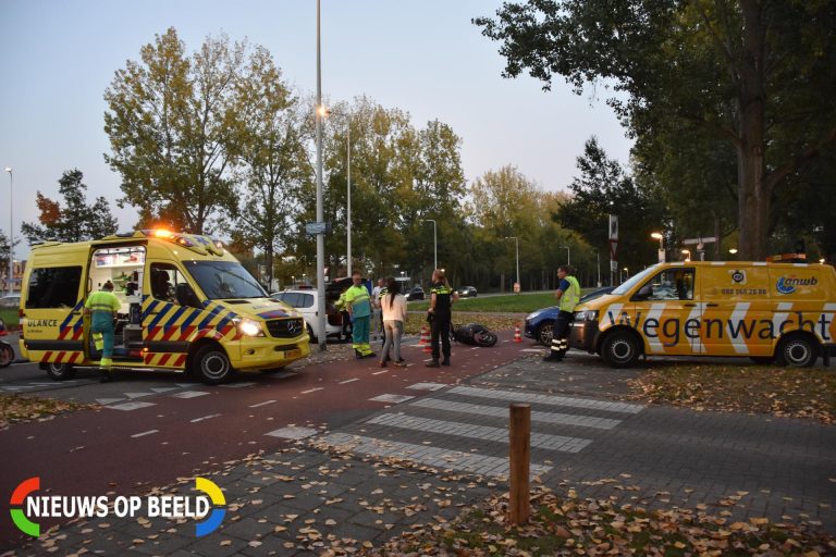 Bestuurder snorscooter licht gewond na aanrijding Sylviusweg Leiden