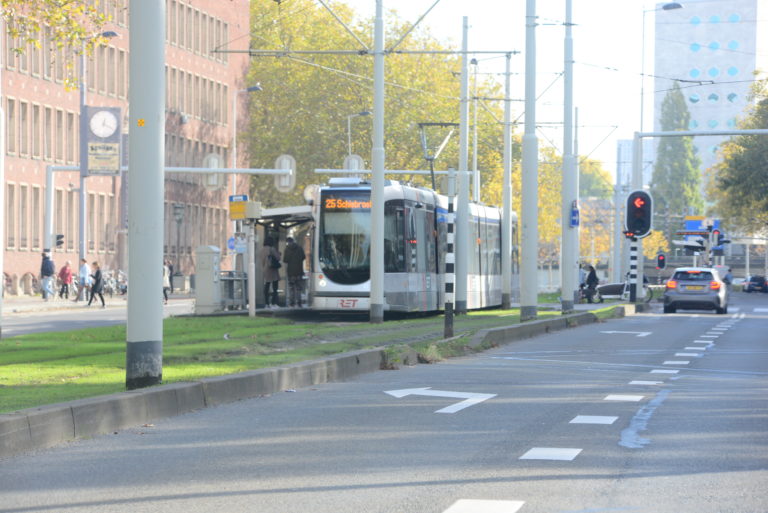 Mogelijke beschieting op tram in Rotterdam – IJsselmonde