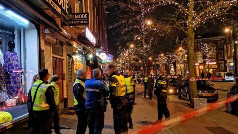 Drugs en messen aangetroffen bij preventieve politieactie horecagelegenheden