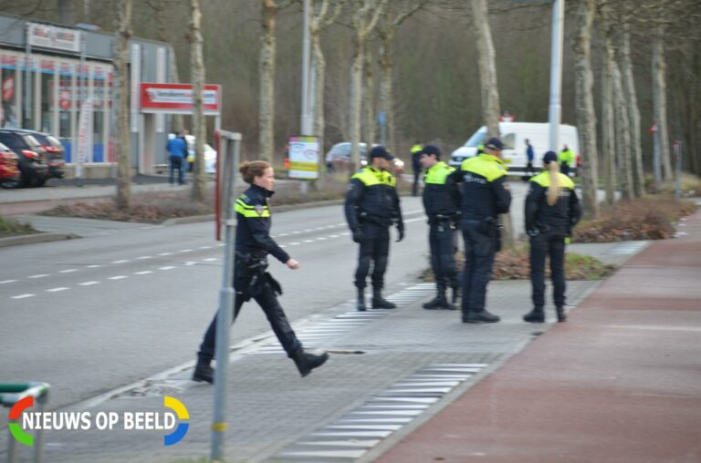 Scooteraccu vat vlam begane grond bedrijfsverzamelgebouw Schieweg Delft