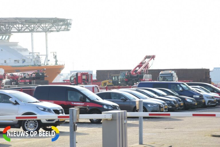 Zwaargewonde na ongeval met heftruck Karel Doormanweg Schiedam