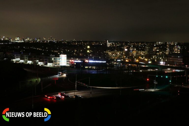 Straten in regio Rijnmond deels in het donker door storing Algeraweg Capelle aan den IJssel