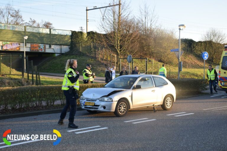 Kop-staart aanrijding tussen drie voertuigen Zuidplaslaan Nieuwerkerk aan den IJssel