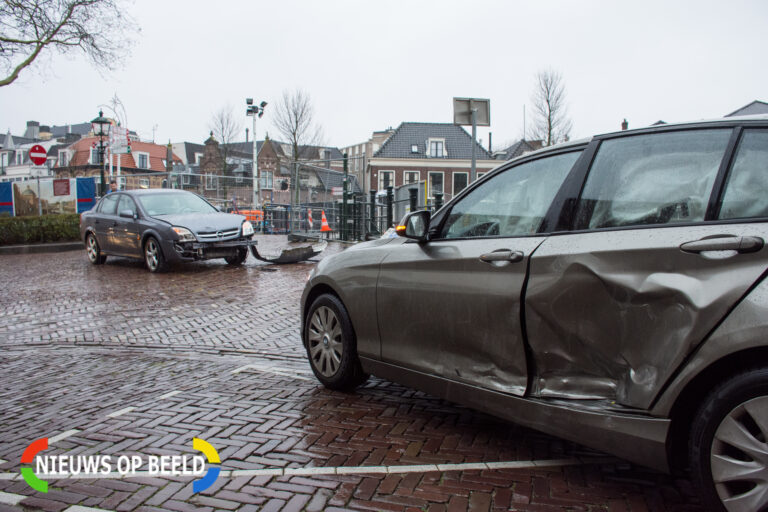 Forse schade en veel schrik na ongeval Leidsekade Leidschendam