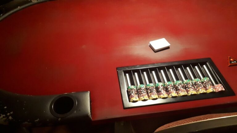 Illegaal pokertoernooi opgerold na anonieme tip