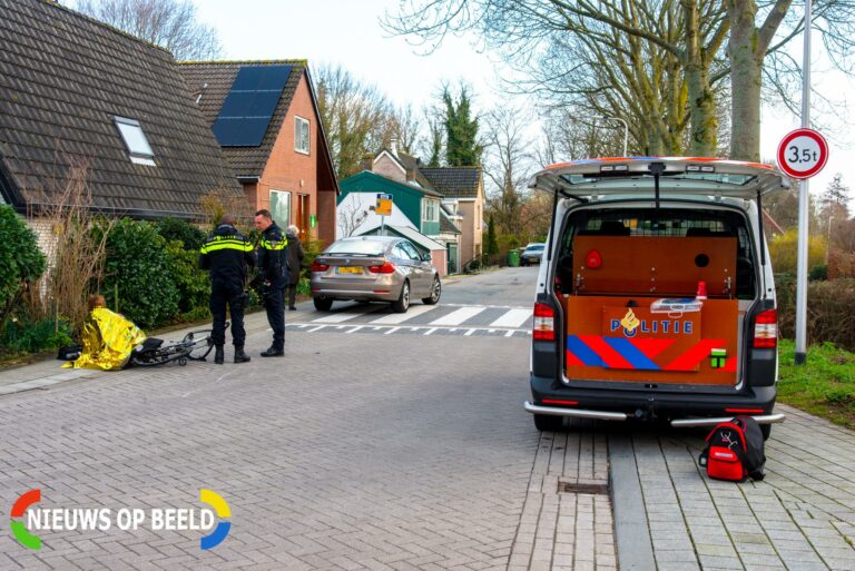 Fietsster gewond na botsing met auto Tijsjesdijk Rhoon