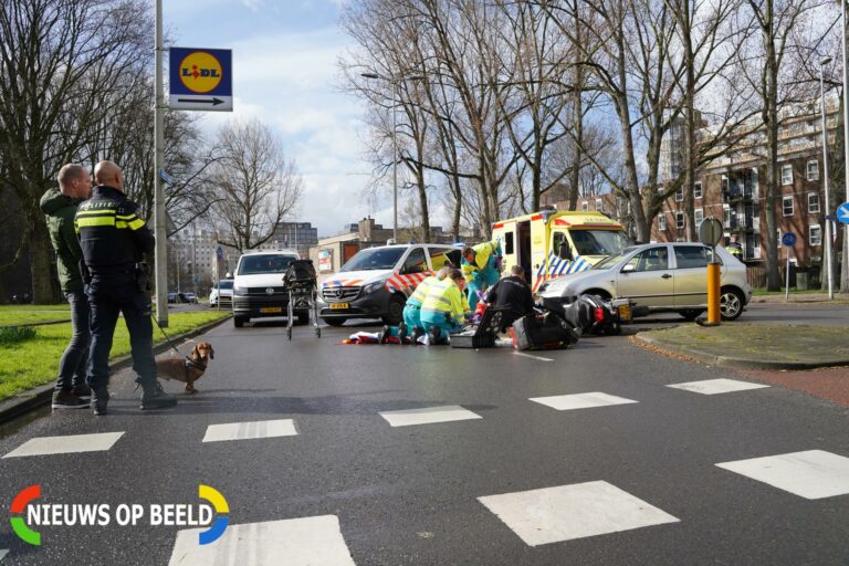 Motorrijder gewond na aanrijding met auto Willem Ruyslaan Rotterdam