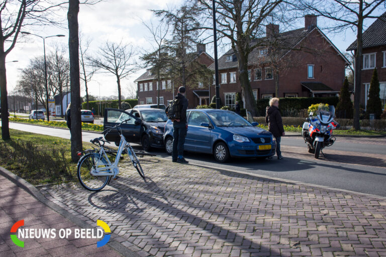 Kop-staartbotsing op Veurseweg Voorschoten
