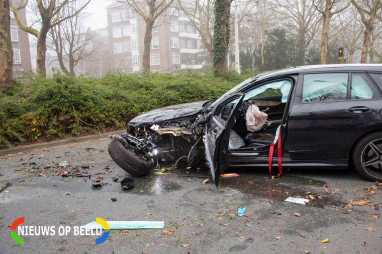 Automobilist zwaargewond na eenzijdig ongeval (video)