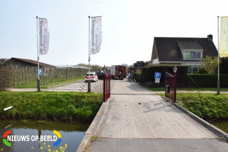 woning vol met rook na verbrand stokbrood in oven Bentwoudlaan Benthuizen