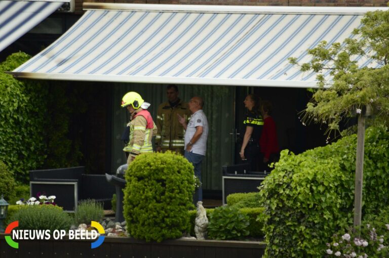 Deel van heg vat vlam Klapwijkse Zoom Berkel en Rodenrijs