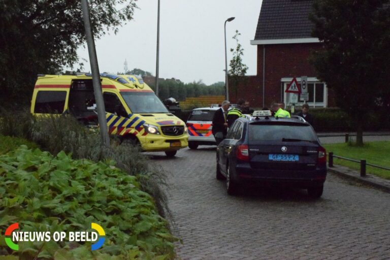 Bestuurder van scooter gewond na aanrijding Oosteinde Moordrecht