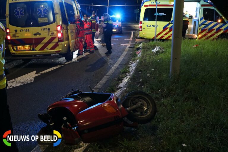 Zwaargewonde na aanrijding met scooter Abram van Rijckevorselweg – N219 Capelle aan den IJssel