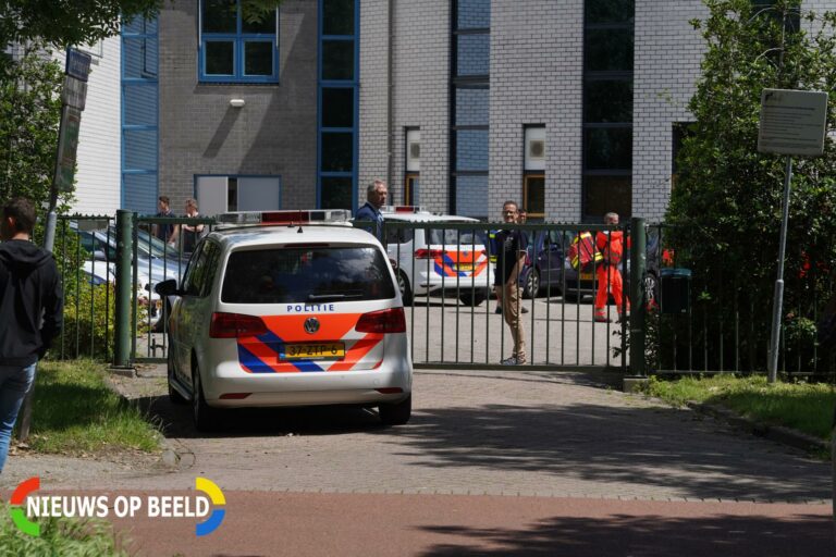 Drie jongens aangehouden na steekincident op schoolplein Rotterdam