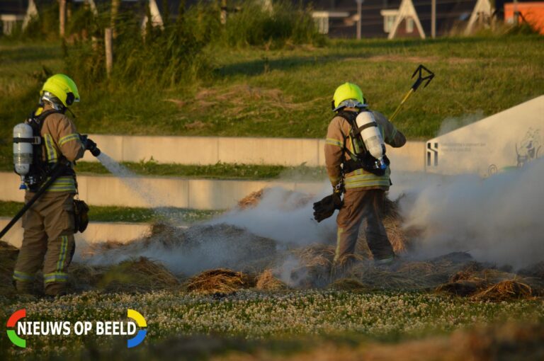 Hooibalen vliegen in brand Annie M.G. Schmidtpark Berkel en Rodenrijs