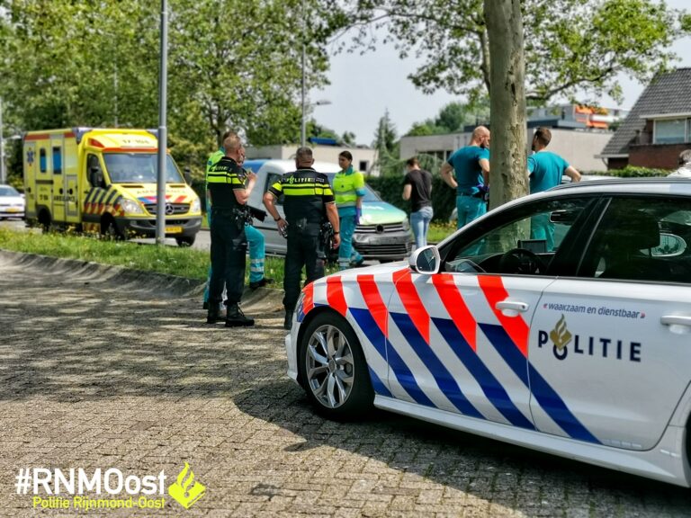 Kettingbotsing  door afleiding in het verkeer Hoofdweg Rotterdam