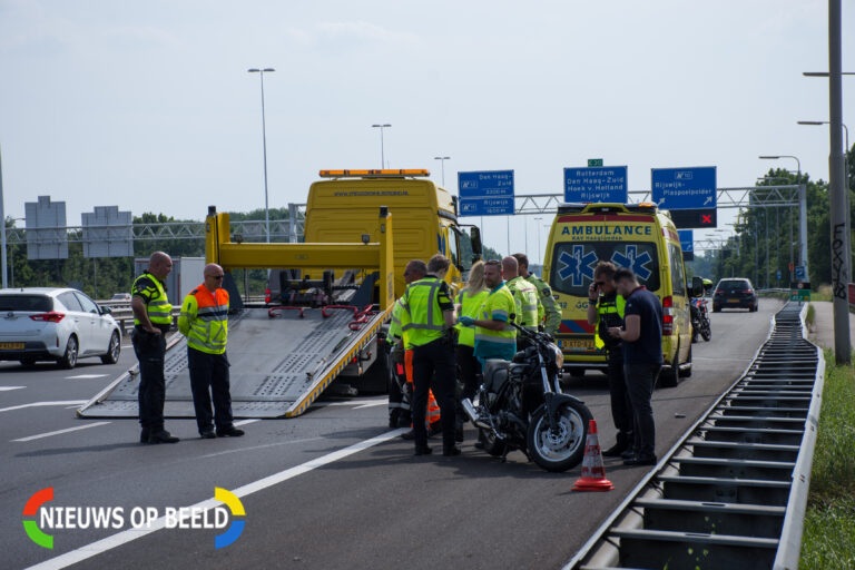 Motorrijder gewond na val op snelweg A4