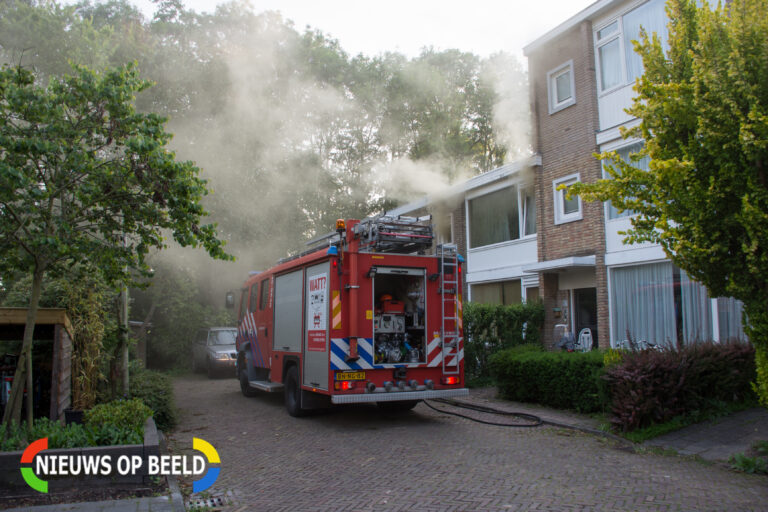 Veel rookontwikkeling bij woningbrand