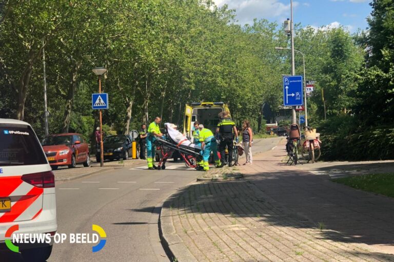 Overstekende voetgangster aangereden door brommobiel Plaswijckweg Gouda