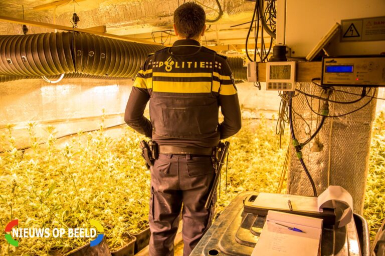 Inbeslagnames en aanhoudingen in groot drugsonderzoek Lange Hilleweg Rotterdam