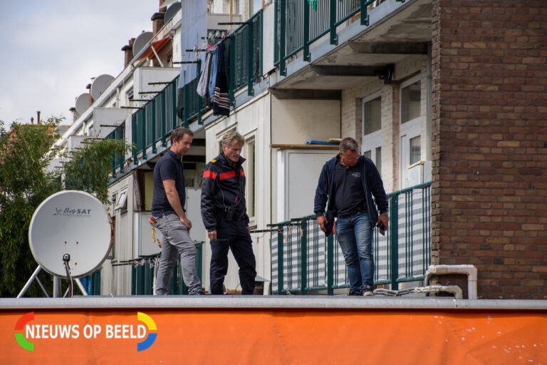 Tientallen balkons in Den Haag onder stroom (video)