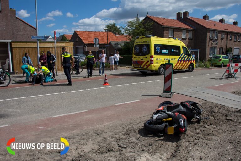 Scooterrijder aangereden door auto uit zijstraat Leidschendam