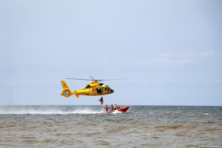 Drie zwemmers overleden bij stranden Scheveningen en Wassenaar