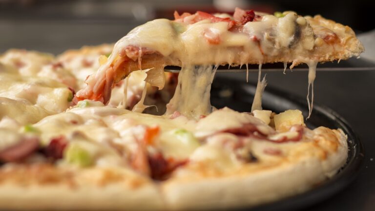 Politie zoekt getuigen van overval op pizzabezorger in Schiedam