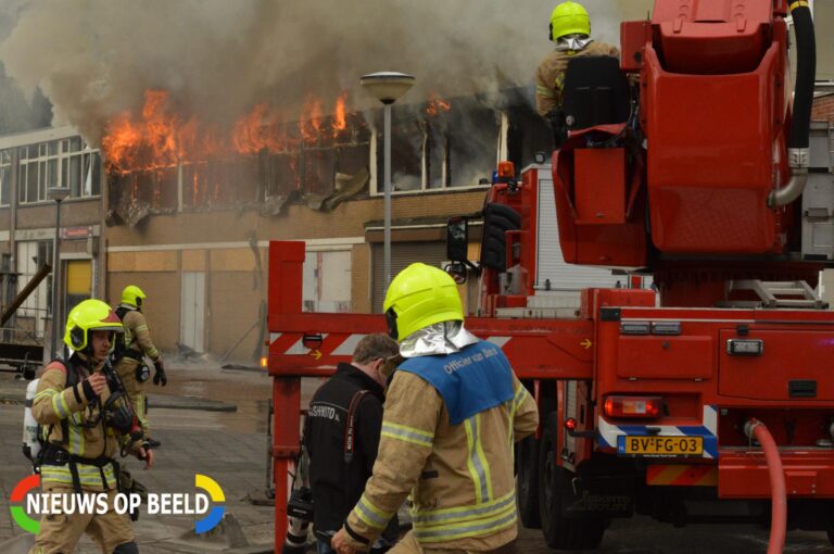 Minderjarige verdachten van brand Abraham van Beyerenstraat bekennen brandstichting