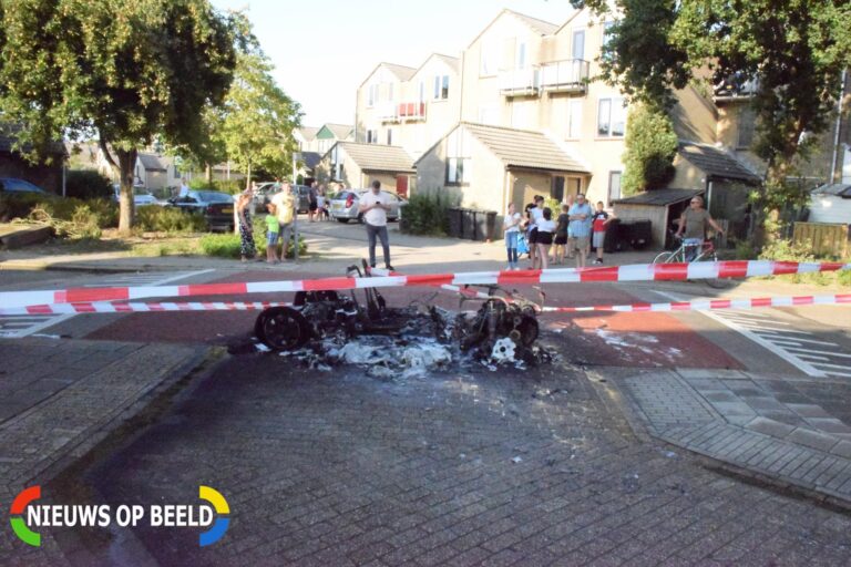 Buggy compleet uitgebrand Sterkenburg Vlissingen