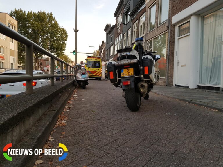 Scooterrijder gewond na aanrijding Spoorstraat Gouda