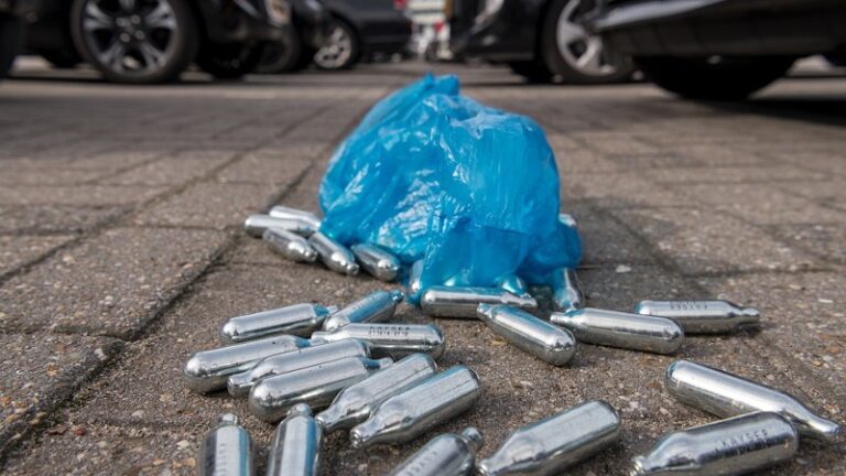 Steeds meer verkeersongevallen door lachgasgebruik