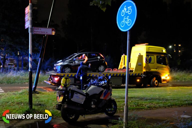 Twee auto’s botsen op beruchte kruising Prinses Beatrixlaan Rijswijk