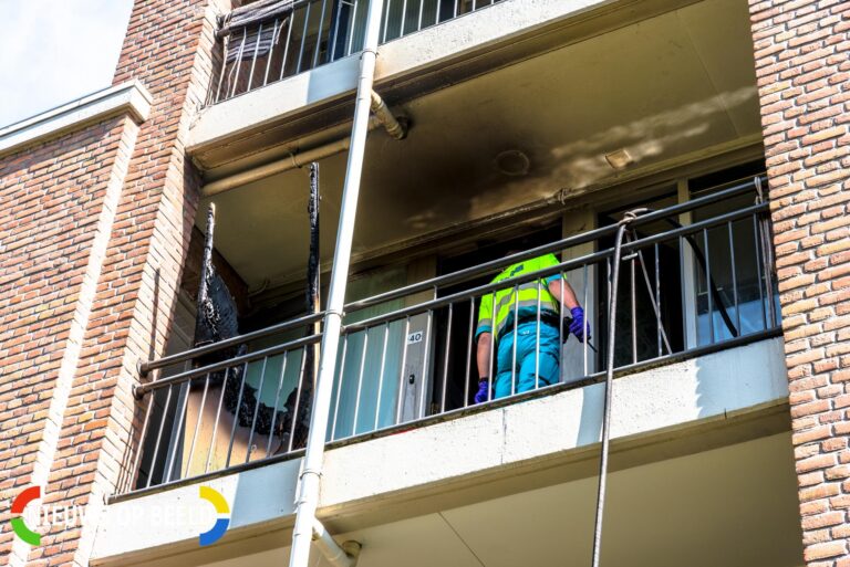 Woning verwoest door brand Biezeveld Rotterdam