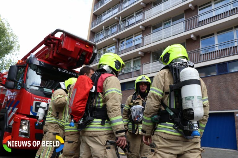 Rook in portiek na woningbrand Reviusrondeel Capelle aan den IJssel