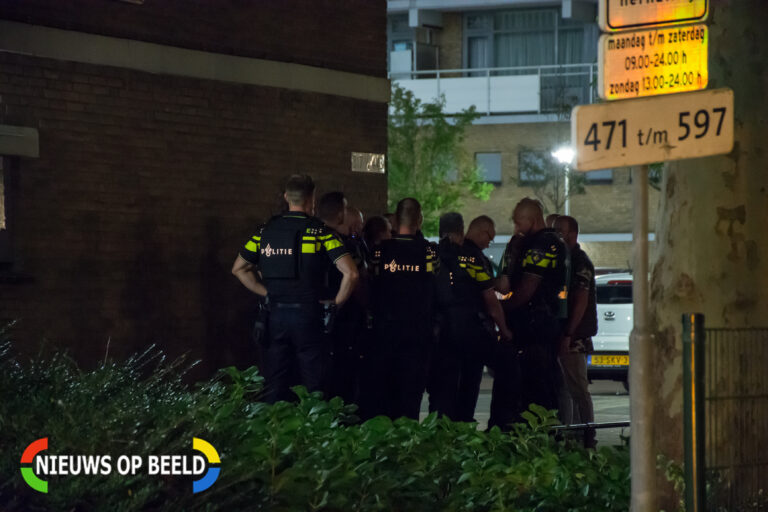 Politiemacht op de been na melding schietpartij Stieltjesstraat Den Haag