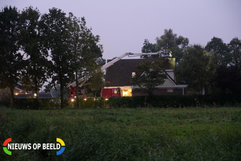 Brandweer druk met schoorsteenbrand Laakweg Nootdorp