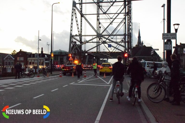 Hefbrug Boskoop weer opengesteld voor weg- en scheepvaartverkeer