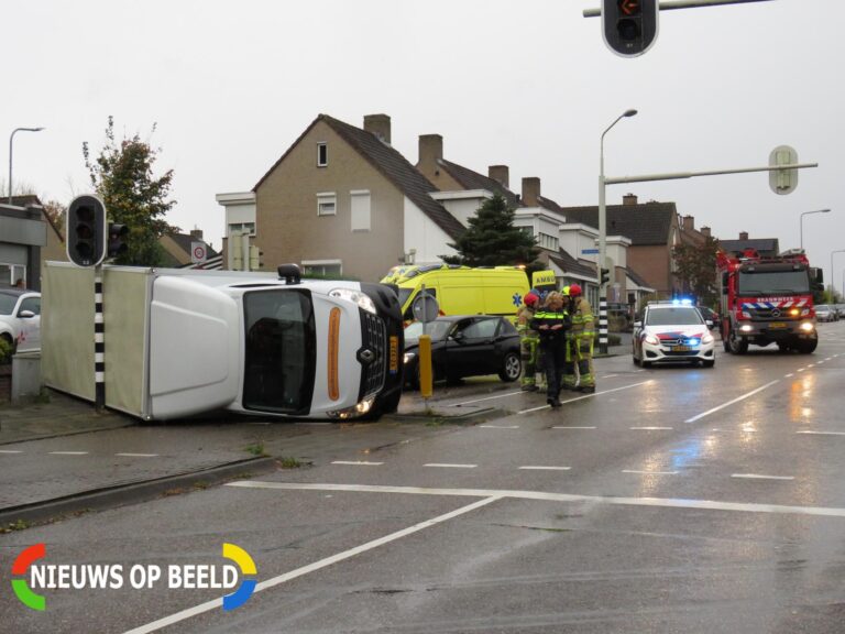 Gewonden bij ongeval tussen auto en vrachtwagen Maastrichterstraat Brunssum
