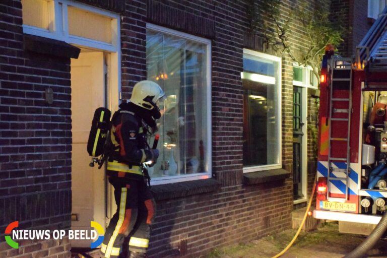Veel schade na woningbrand Emmakade Bodegraven
