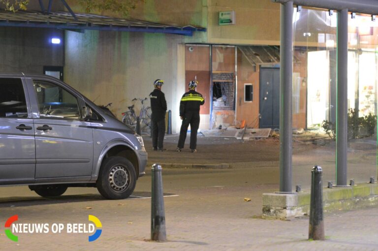 Vijf verdachten aangehouden na plofkraak op ABN AMRO pinautomaat Van Eesterenplein Dordrecht