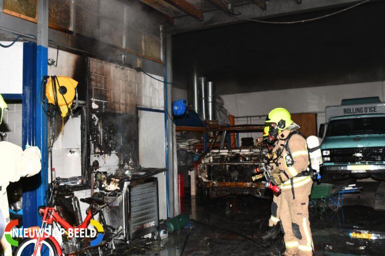 Brand in werkplaats snel onder controle Christiaan Huygensweg Hellevoetsluis