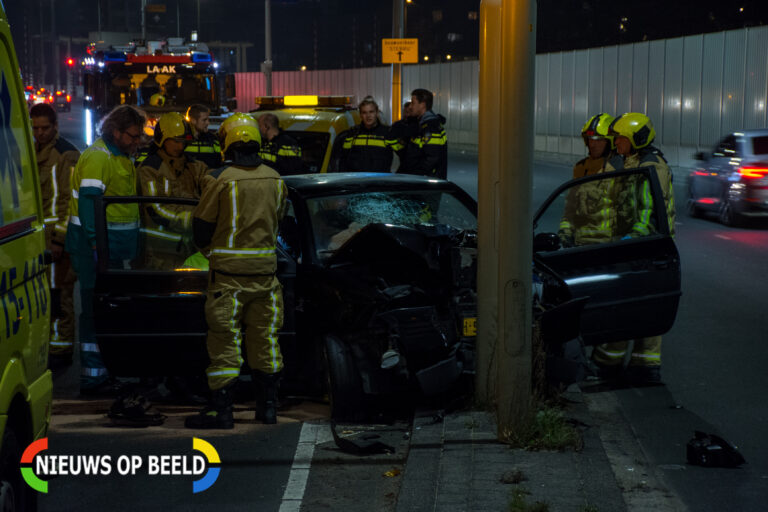 Twee gewonden na fors eenzijdig ongeval in Den Haag